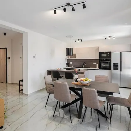 Peld Comfort & Luxury Apartment